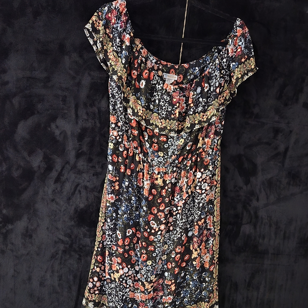 Floral off shoulder maxi dress